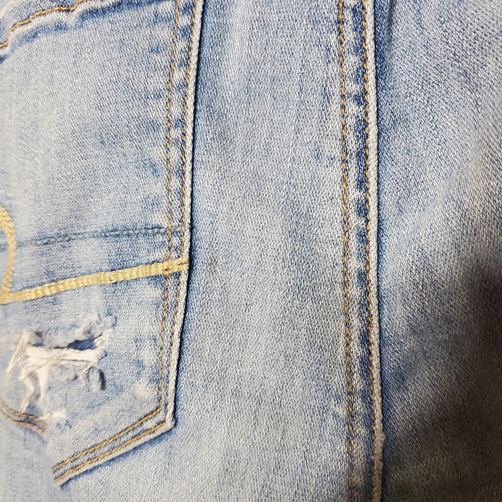 American Eagle Hi-Rise Jegging Distressed 8 Light - Picture 11 of 15